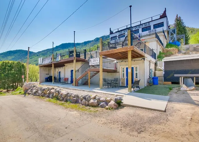 Lava Hot Springs Studio W/ Views, Walk To River