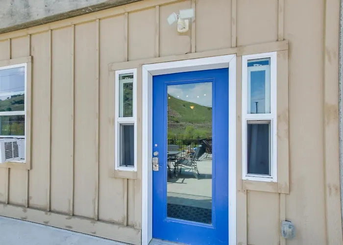 Central Lava Hot Springs Studio W/ Deck & Views!